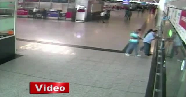 DHKP-C'li terörist Atatürk Havalimanı'nda sahte pasaportla yurt dışına kaçarken yakalandı