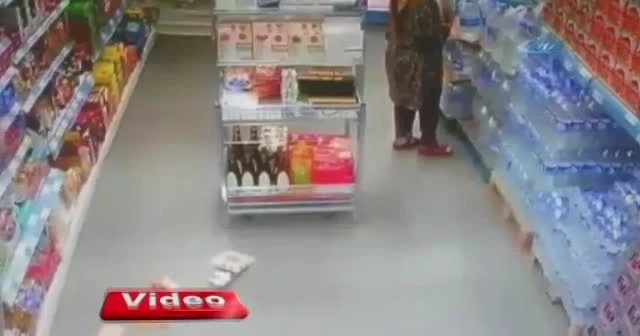 Dünya yansa umurunda olmaz