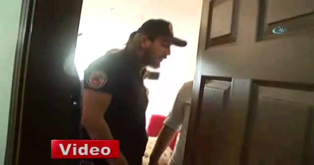 Fatih'te 4 farklı adrese uyuşturucu operasyonu düzenledi