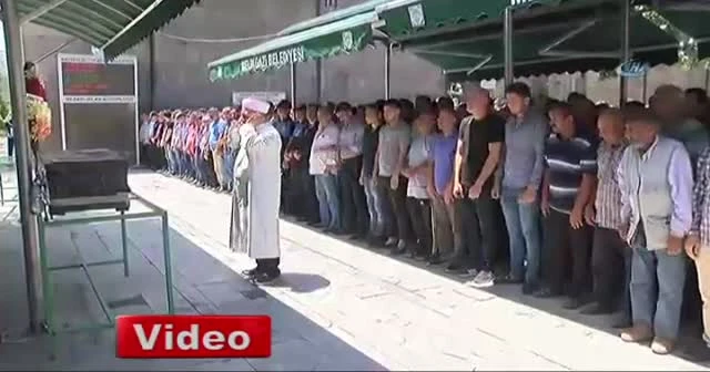 Hayatını kaybeden yaşlanma hastası Gamze son yolculuğuna uğurlandı