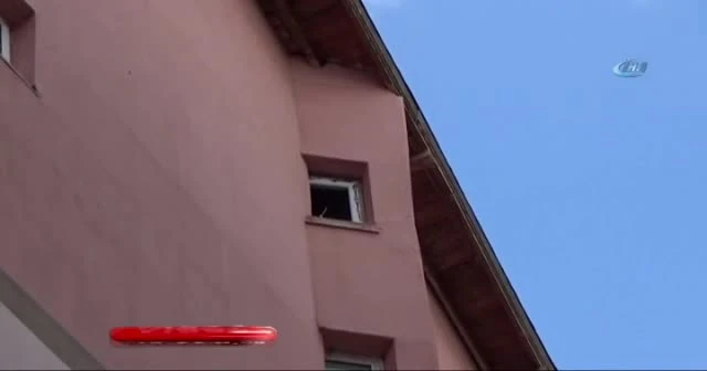Hırsızlık şüphelisi polisten kaçarken 4. kattan düştü