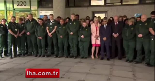 İngiltere 1 dakikalığına sessizliğe büründü