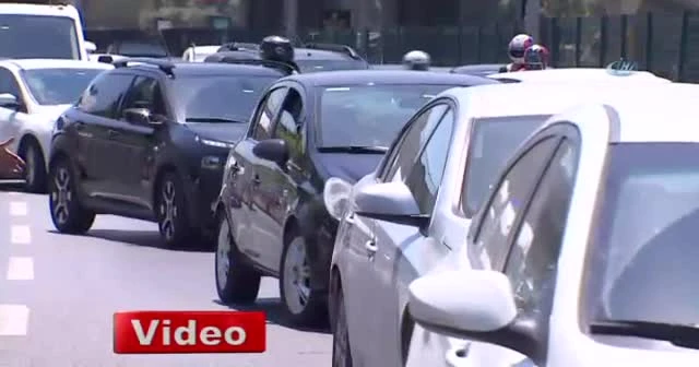 İstanbul'da trafik yoğunluğu başladı
