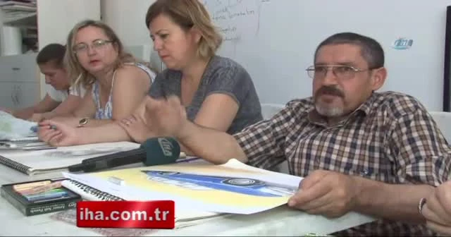 Kadın kursiyerlerin arasında tek erkek Sümbül Ağa