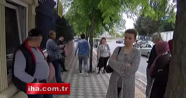 LYS'ye geç kalınca gözyaşları içinde sınav belgesini yırtıp çöpe attı