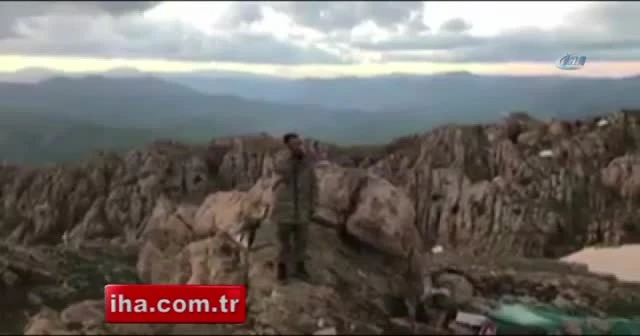 Mehmetçik’ten Kato Dağı’nda akşam ezanı