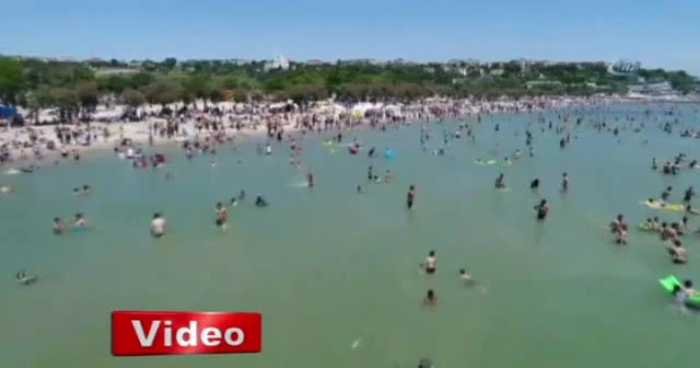 Menekşe plajı doldu taştı