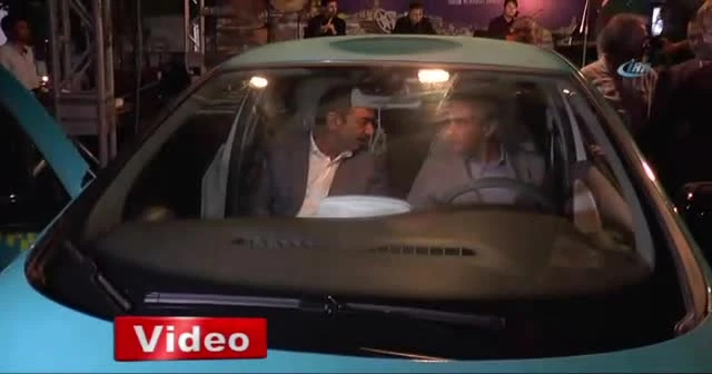 Merakla beklenen elektrikli taksiler ilk defa Taksim’de görücüye çıktı