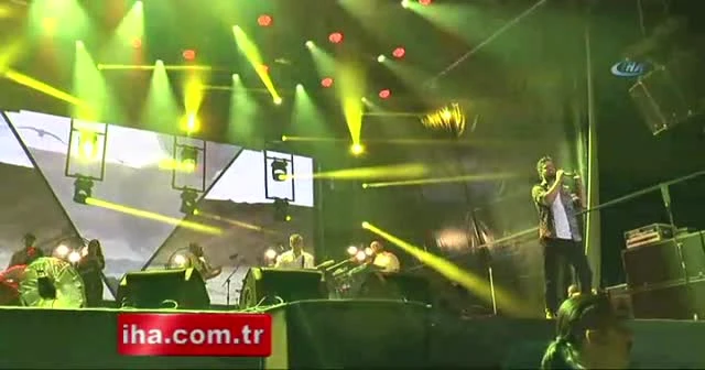 Murat Boz Kocaeli’yi salladı