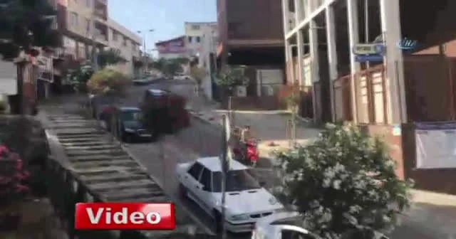Ölümden arkadaşına attığı 'uçan tekmeyle' kurtuldu