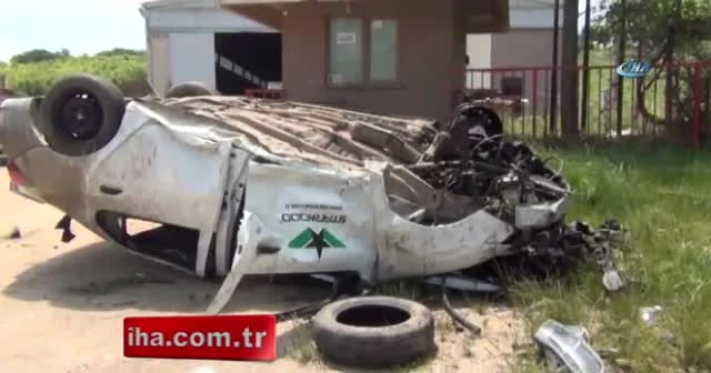 Otomobil su kanalına düştü, takla attı: 1 ölü, 2 yaralı