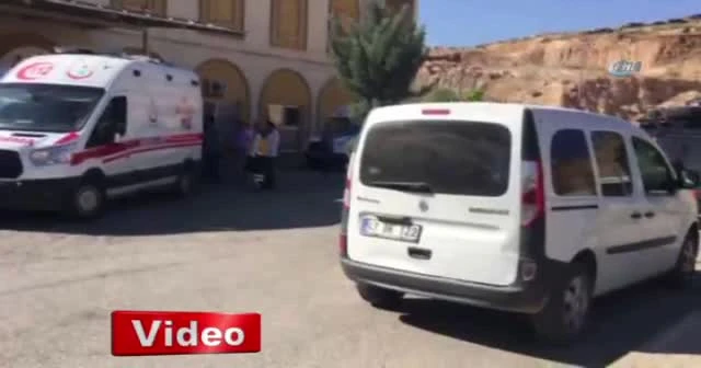 Tarım işçilerini taşıyan kamyonetler çarpıştı: 4 ölü, 13 yaralı