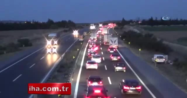 Tatil dönüşü Tekirdağ’da 50 kilometreyi aşan araç kuyruğu oluştu