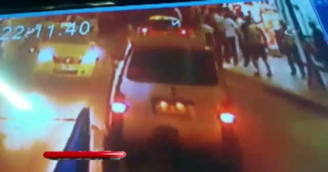 Yaşlı kadına aracın çarpma anı güvenlik kamerasında