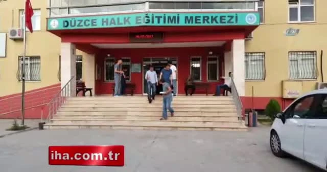 Başkasının yerine ehliyet sınavına giren 5 kişi yakalandı