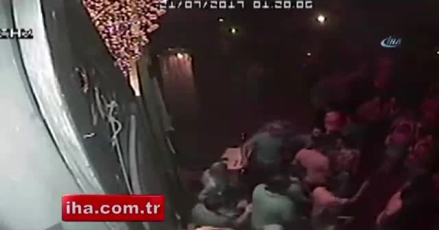 Bodrum'da deprem sırasında kaçarken birbirlerini ezdiler