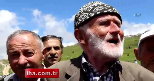 Bu caminin ne kubbesi ne çatısı var