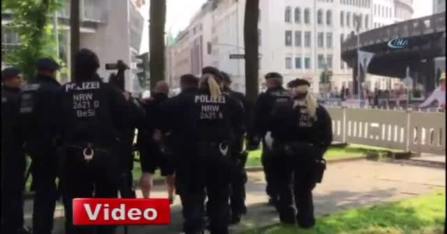 Cumhurbaşkanı Erdoğan’ın konvoyu güvenlik gerekçesiyle Hamburg’da bekletildi