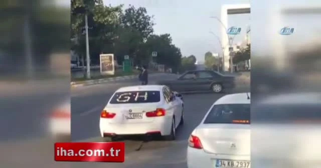 Düğün konvoyundaki trafik magandası kamerada