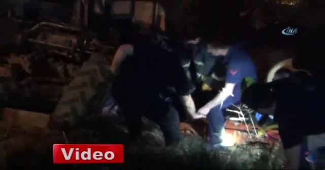 Feci kaza! Parçalanan traktörden sağ kurtuldu