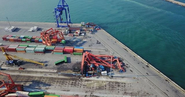 Haydarpaşa limanı savaş meydanı gibi