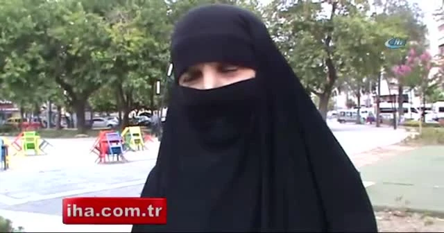 Her yerde kayıp oğlunu arıyor