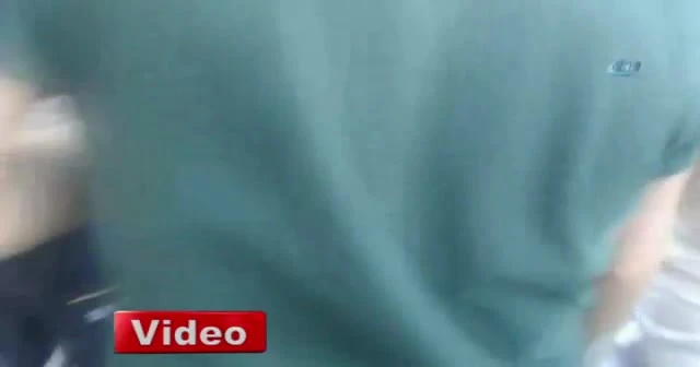 Kamyon tekerinin altından sıyrıklarla kurtuldu