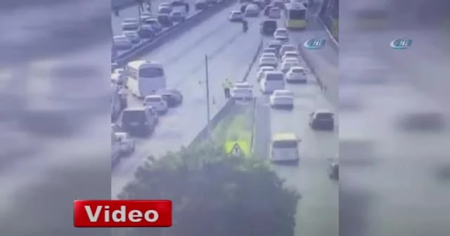 Köprüde ters dönüş yapan sürücüler kamerada