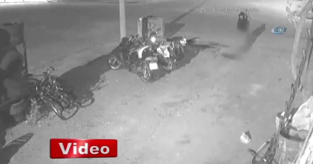 Önce tuvaletini yaptı sonra motosikleti çaldı