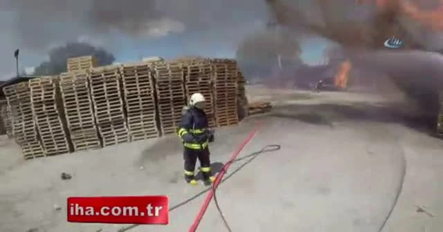 Palet fabrikası alev alev böyle yandı