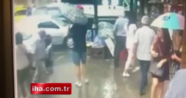 Pangaltı Ermeni Mezarlığı'nın duvarı çöktü