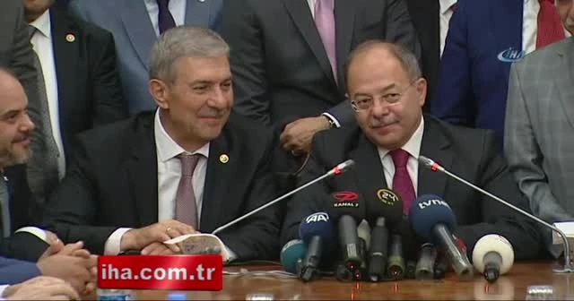 Recep Akdağ, Sağlık Bakanlığı görevini Ahmet Demircan'a devretti