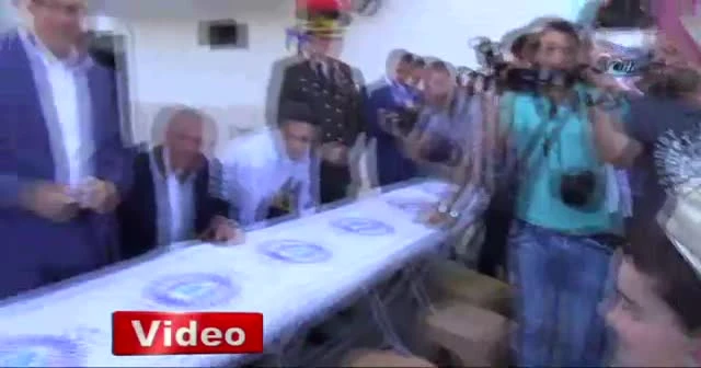 Şehit çocuğuna kırmızı plakalı sünnet aracı