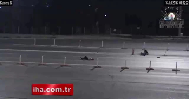Şehitler Köprüsü'nde tankın TOMA'yı vurduğu o görüntü ilk kez yayınlandı