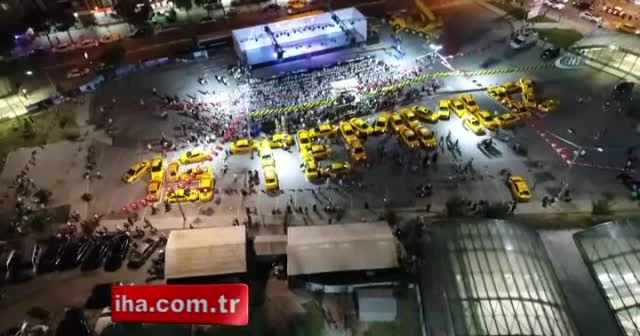 Taksilerle '15 Temmuz' yazdılar