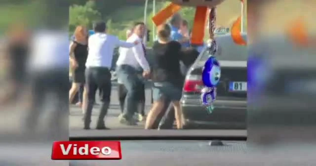 Uçan tekmeli kavga kamerada
