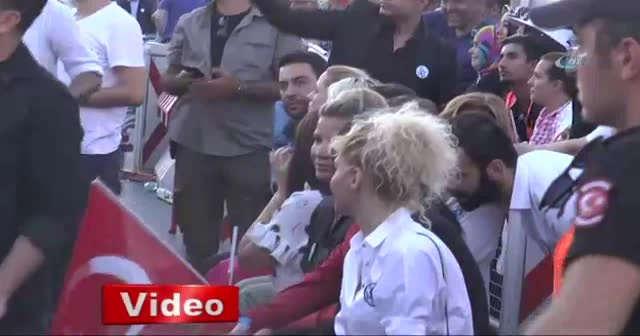 Ünlü isimler 15 Temmuz Şehitler Köprüsü'nde