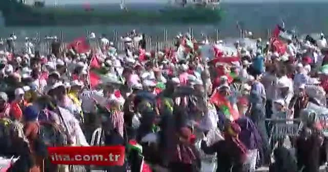 Vatandaşlar, “Büyük Kudüs” mitingi için Yenikapı etkinlik alanına gelmeye başladı