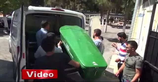 Yastıktan düşen 8 aylık bebek öldü