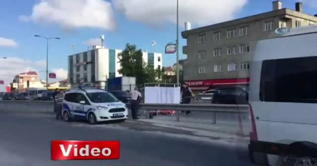 Yolun karşısına geçmeye çalışan kadına araba çarptı