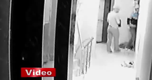 4 daireyi soyan hırsızlar kamerada