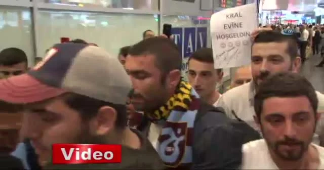 Burak Yılmaz İstanbul’a geldi