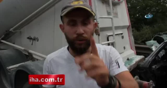 Hafif ticari araç TIR’a arkadan çarptı: 4 ölü 1 yaralı
