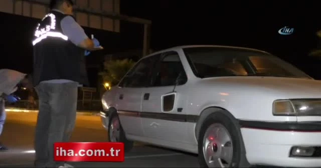 Kontrolden çıkan motosiklet otomobile çarptı: 1 ölü, 1 ağır yaralı