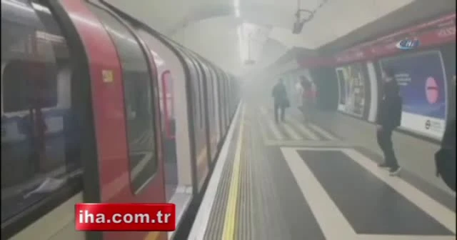 Londra’da metro istasyonunda yangın