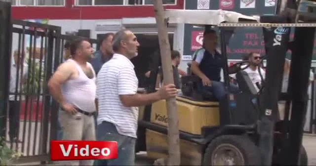 Mermer yüklü tırın dorsesinde inanılmaz kaza