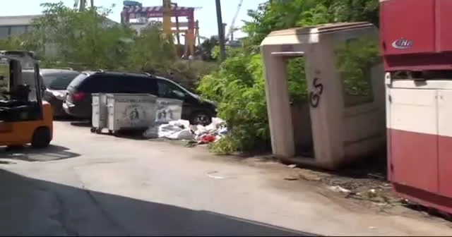 Sanayi esnafını bezdiren kadın hırsızlar kamerada