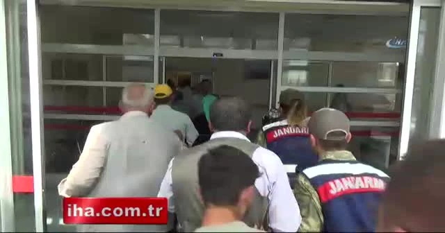 Acılarını unutup birbirlerine girdiler