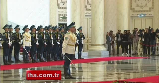 Erdoğan Kazakistan’da resmi törenle karşılandı