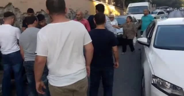 Kapkaççıya vatandaş dayağı kamerada
